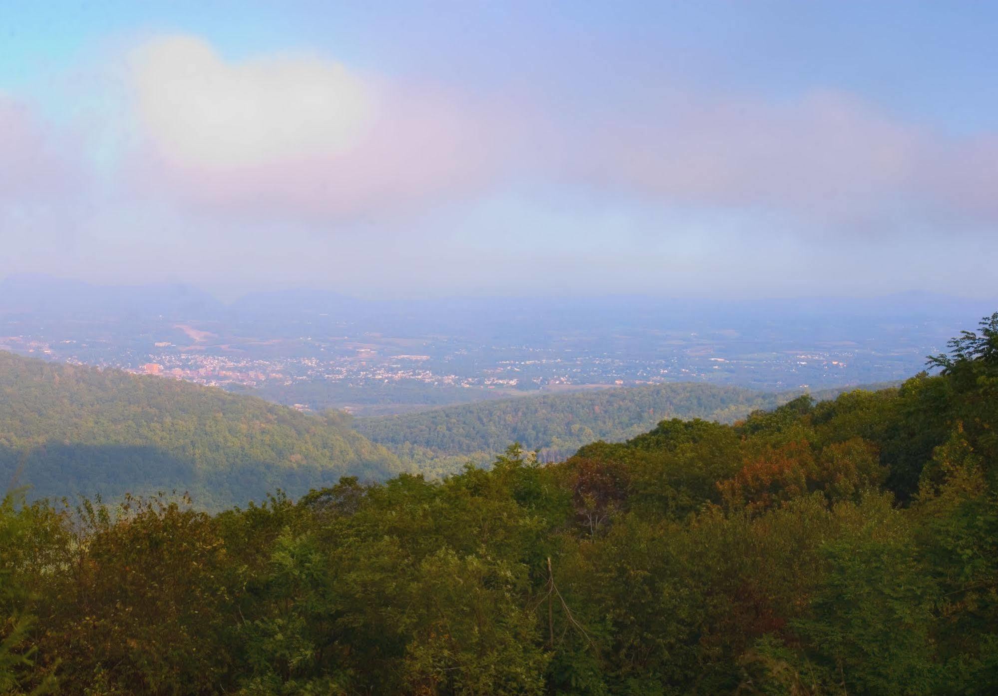 فندق ذا هيستوريك سوميت إن Chalk Hill المظهر الخارجي الصورة